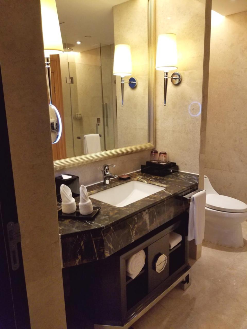 Xi'an Tanglong International Hotel Bagian luar foto