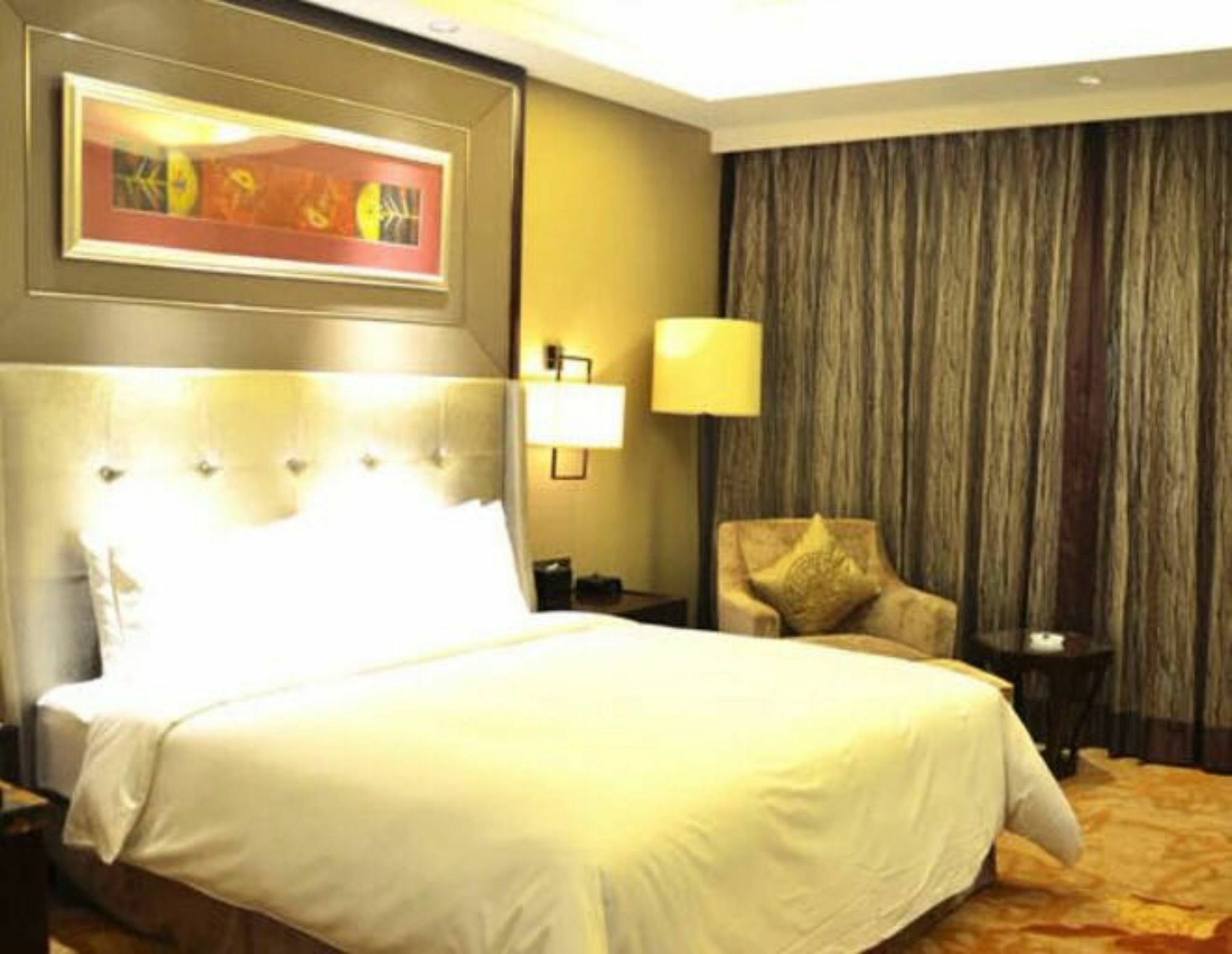 Xi'an Tanglong International Hotel Bagian luar foto
