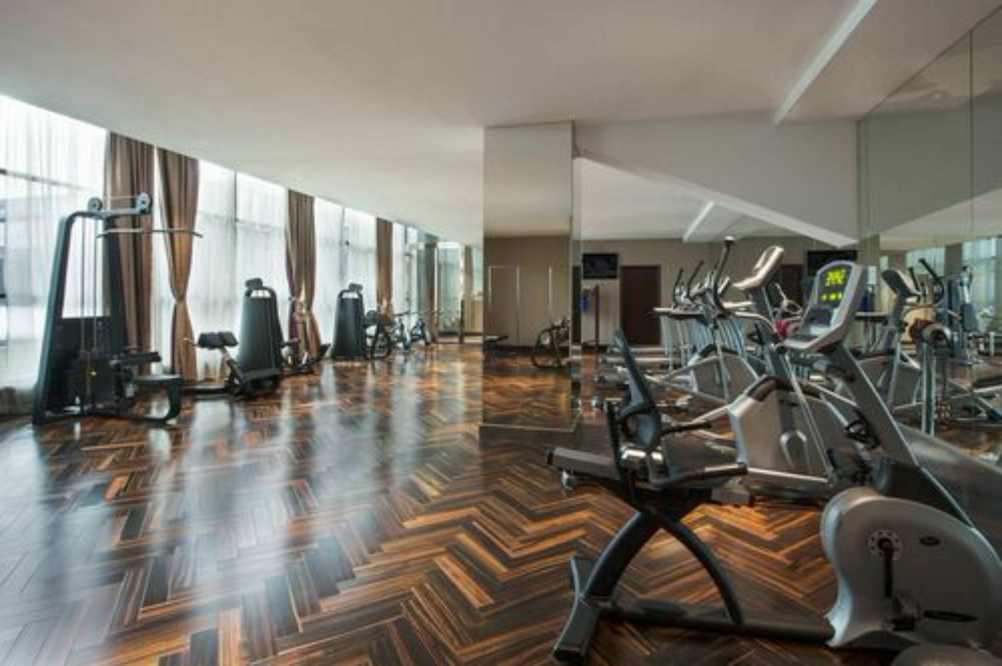 Xi'an Tanglong International Hotel Bagian luar foto